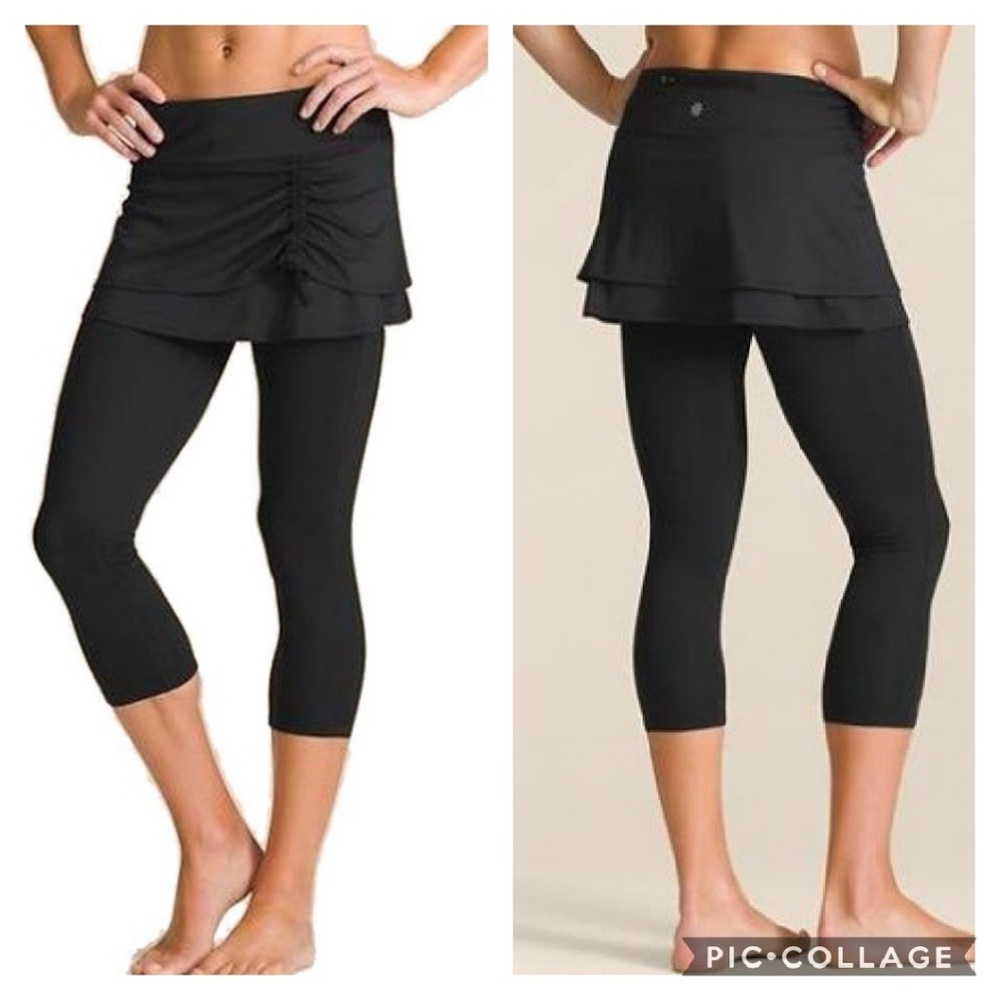Athleta 2-in-1 Running Skirt Capri Leggings Black